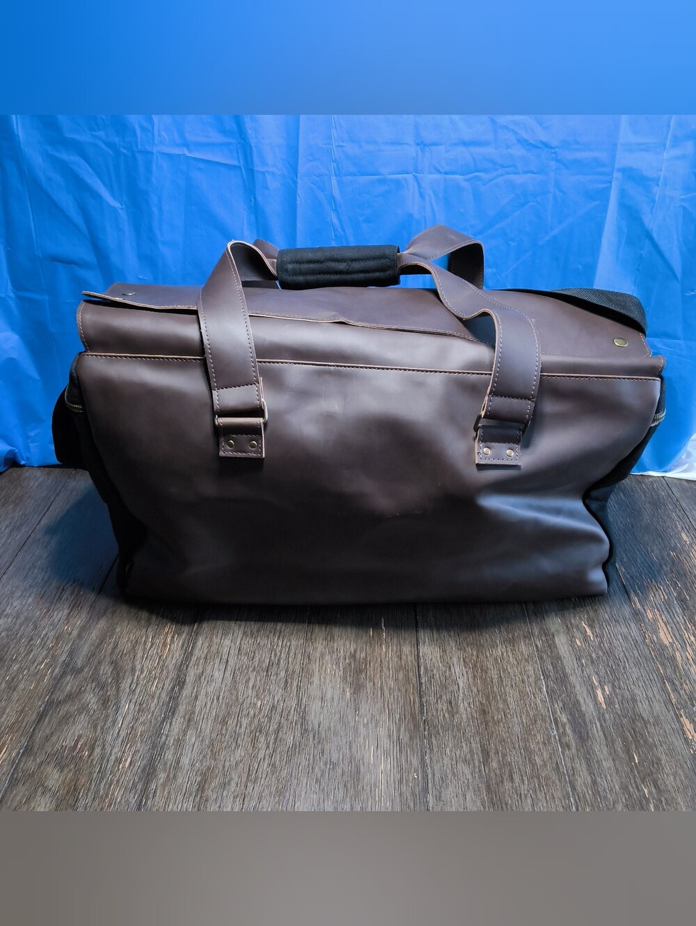 Finley Mill Collection Grand Floridian Canvas Duffle Travel Carry-On Bag - Picture 9 of 13